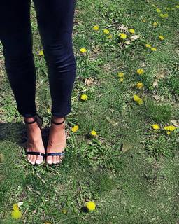Taniya Nayak feet photo 11