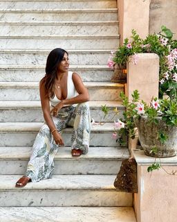 Taniya Nayak feet photo 17