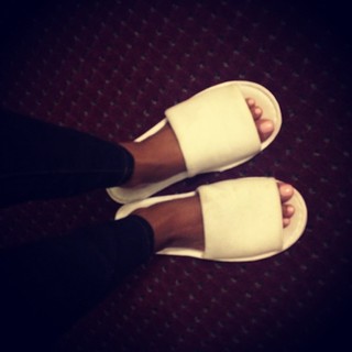 Taniya Nayak feet photo 10