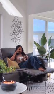 Taniya Nayak feet photo 2