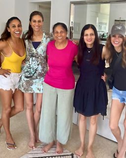 Taniya Nayak feet photo 19