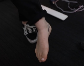 Tannar Eacott feet photo 6