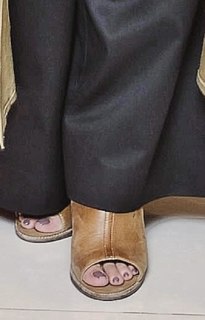 Tannaz Tabatabaei feet photo 8