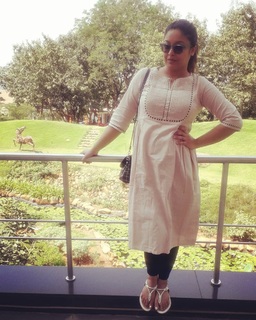 Tanushree Dutta feet photo 6