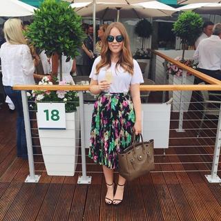 Tanya Burr feet photo 3