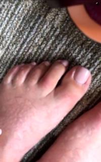 Tanya Burr feet photo 2