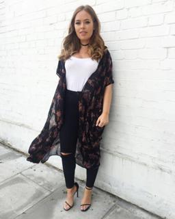 Tanya Burr feet photo 1