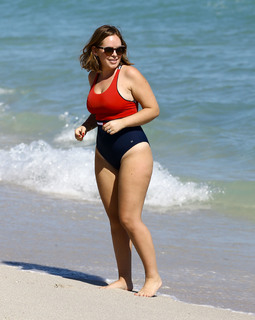 Tanya Burr feet photo 2