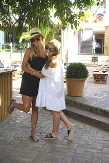 Tanya Burr feet photo 5
