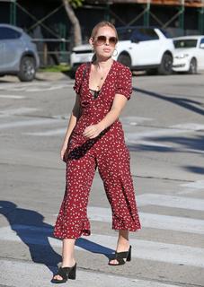 Tanya Burr feet photo 2