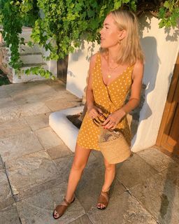 Tanya Burr feet photo 14