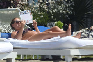 Tanya Burr feet photo 10