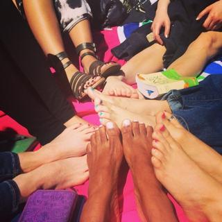 Tanya Chisholm feet photo 5