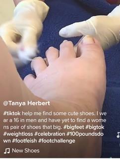 Tanya Herbert feet photo 17