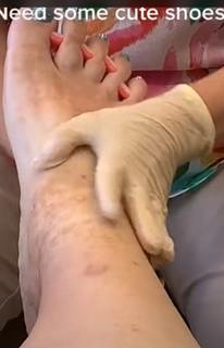 Tanya Herbert feet photo 16