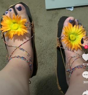 Tanya Herbert feet photo 13