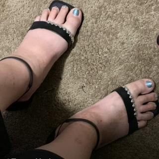Tanya Herbert feet photo 15