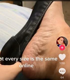 Tanya Herbert feet photo 7