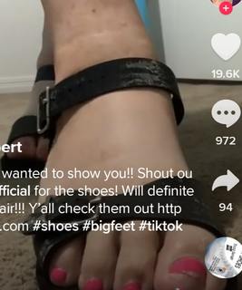 Tanya Herbert feet photo 19