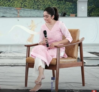 Tanya Maniktala feet photo 10
