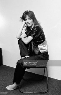 Tanya Roberts feet photo thumbnail