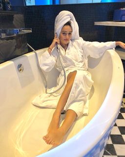 Tanya Sharma feet photo 9