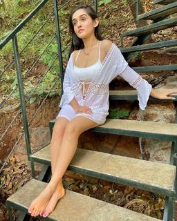 Tanya Sharma feet photo 1