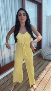 Tanya Sharma feet photo 1