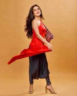 Tanya Sharma feet photo 10