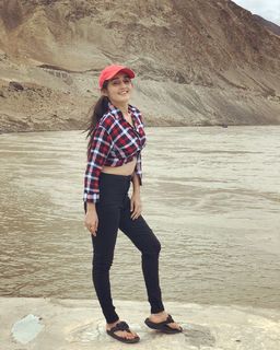 Tanya Sharma feet photo 15