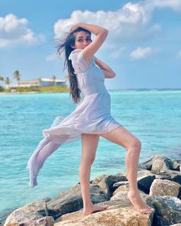 Tanya Sharma feet photo 9