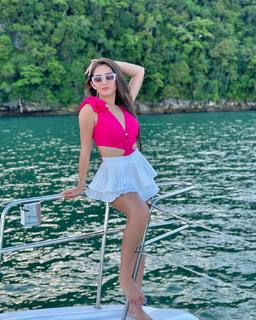 Tanya Sharma feet photo 10