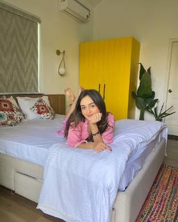 Tanya Sharma feet photo 10