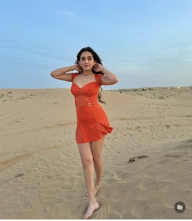 Tanya Sharma feet photo 2