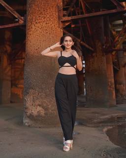 Tanya Sharma feet photo 14