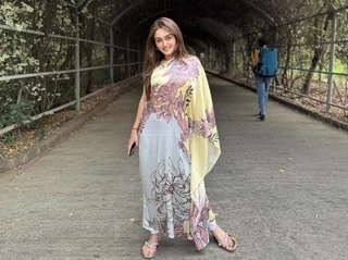 Tanya Sharma feet photo 12
