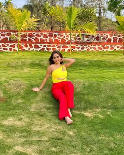 Tanya Sharma feet photo 17