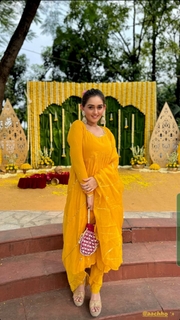 Tanya Sharma feet photo 19
