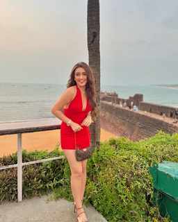 Tanya Sharma feet photo 1