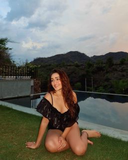 Tanya Sharma feet photo 18