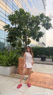 Tanya Sharma feet photo 14