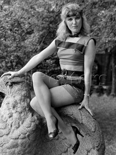 Tanya Tucker feet photo 13