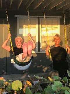 Tanya Tucker feet photo 4