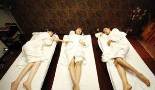 Tao Liu feet photo thumbnail