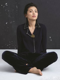 Tao Liu feet photo thumbnail