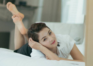 Tao Liu feet photo thumbnail