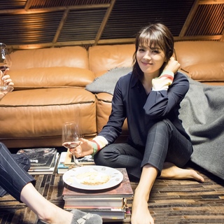 Tao Liu feet photo thumbnail