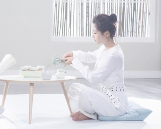 Tao Liu feet photo thumbnail