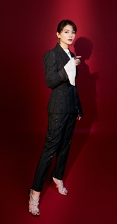 Tao Liu feet photo thumbnail