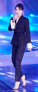 Tao Liu feet photo thumbnail